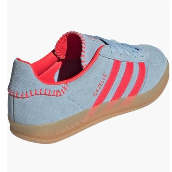 Adidas Gazelle Indoor Women’s Sneakers Red/Blue Gum Sole Size 6 NEW w/ Tags - Picture 3 of 16